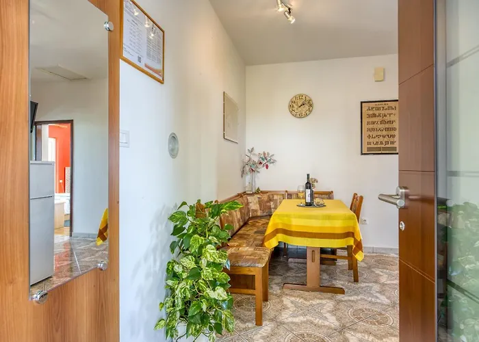 Jadranska Apartment *